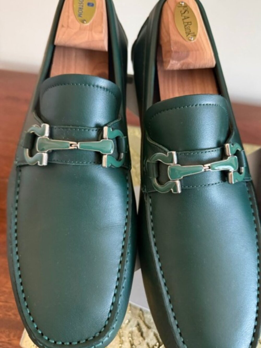 Salvatore Ferragamo Asture Green Leather Gancini Ornament Bit Drivers US 9.5D